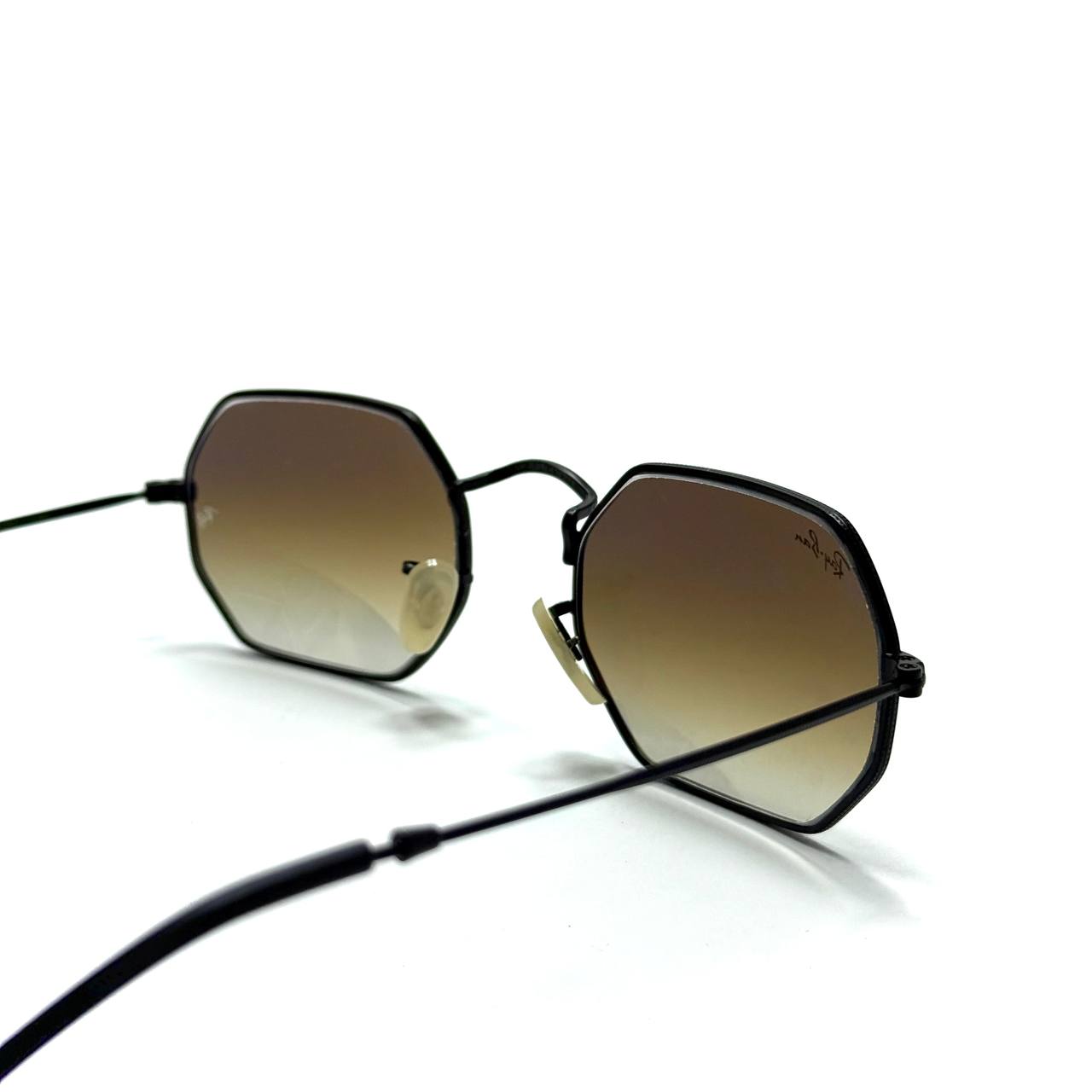 Ray-Ban Geometric– Matte Black / Brown Gradient