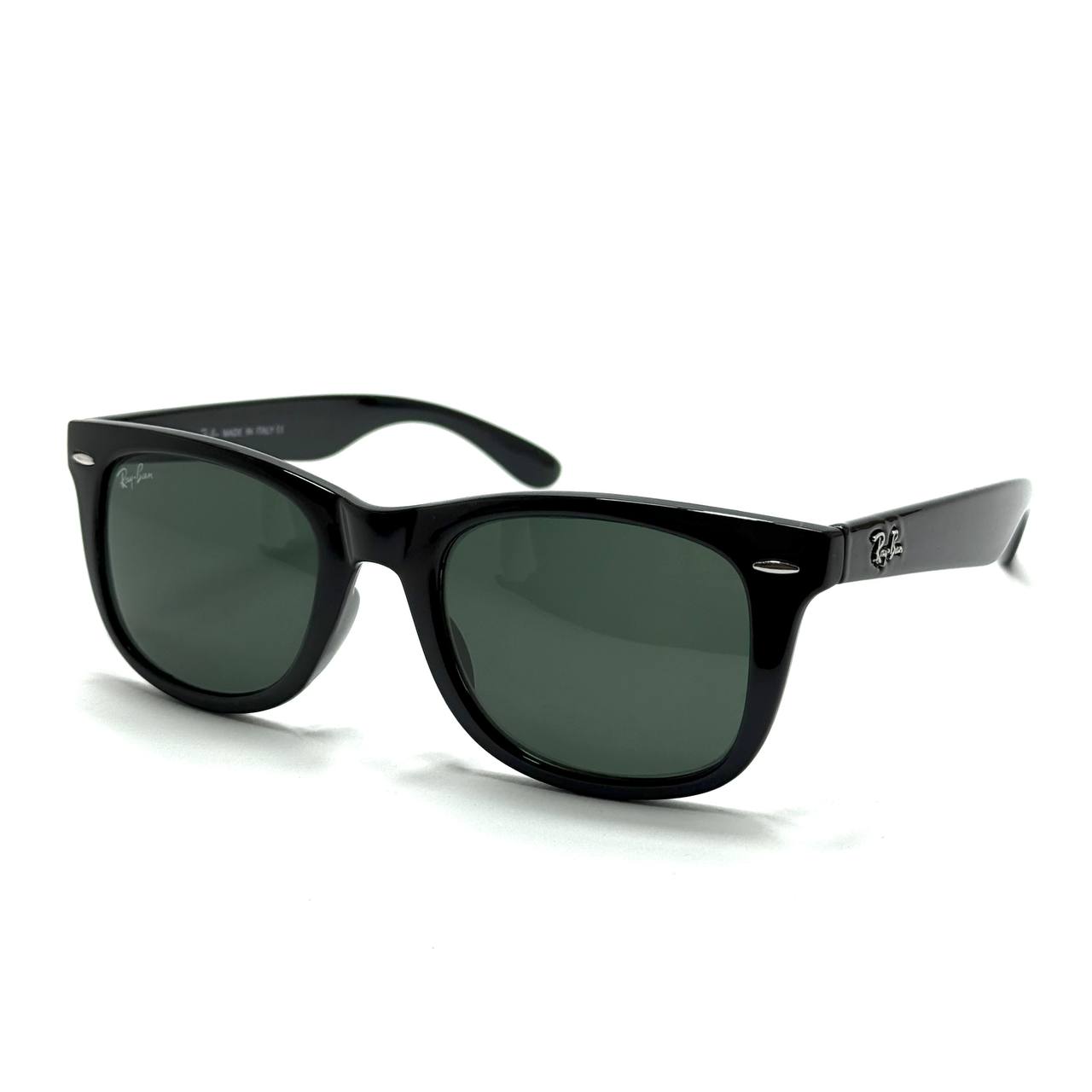 For him For her Best sellers New arrivals   Product image Product image   Ray-Ban Wayfarer – Black / Classic Green