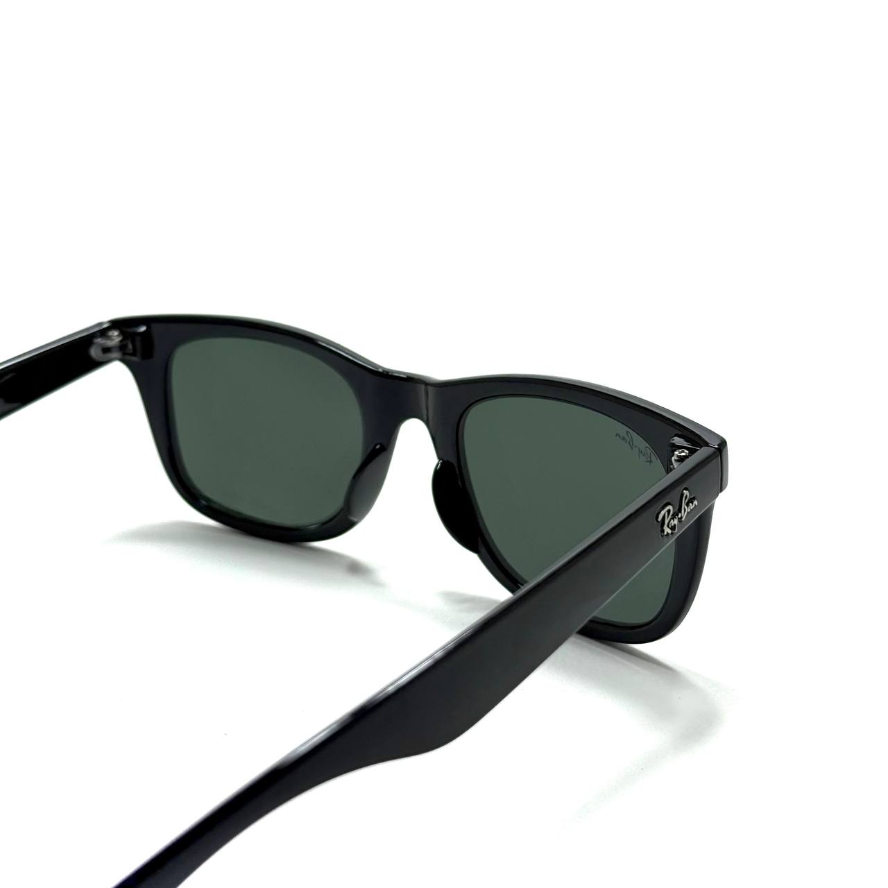 For him For her Best sellers New arrivals   Product image Product image   Ray-Ban Wayfarer – Black / Classic Green