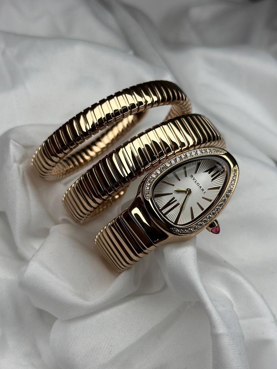 BVLGARI Serpenti Tubogas Watch – Gold / White Dial