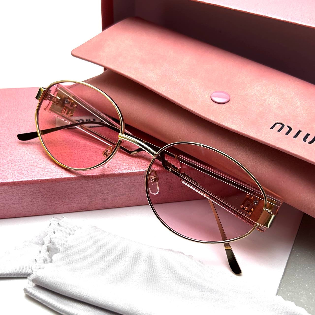 Miu Miu Rosé Luxe