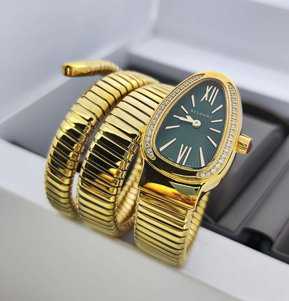 BVLGARI Serpenti Tubogas Watch – Full Gold / Black Dial